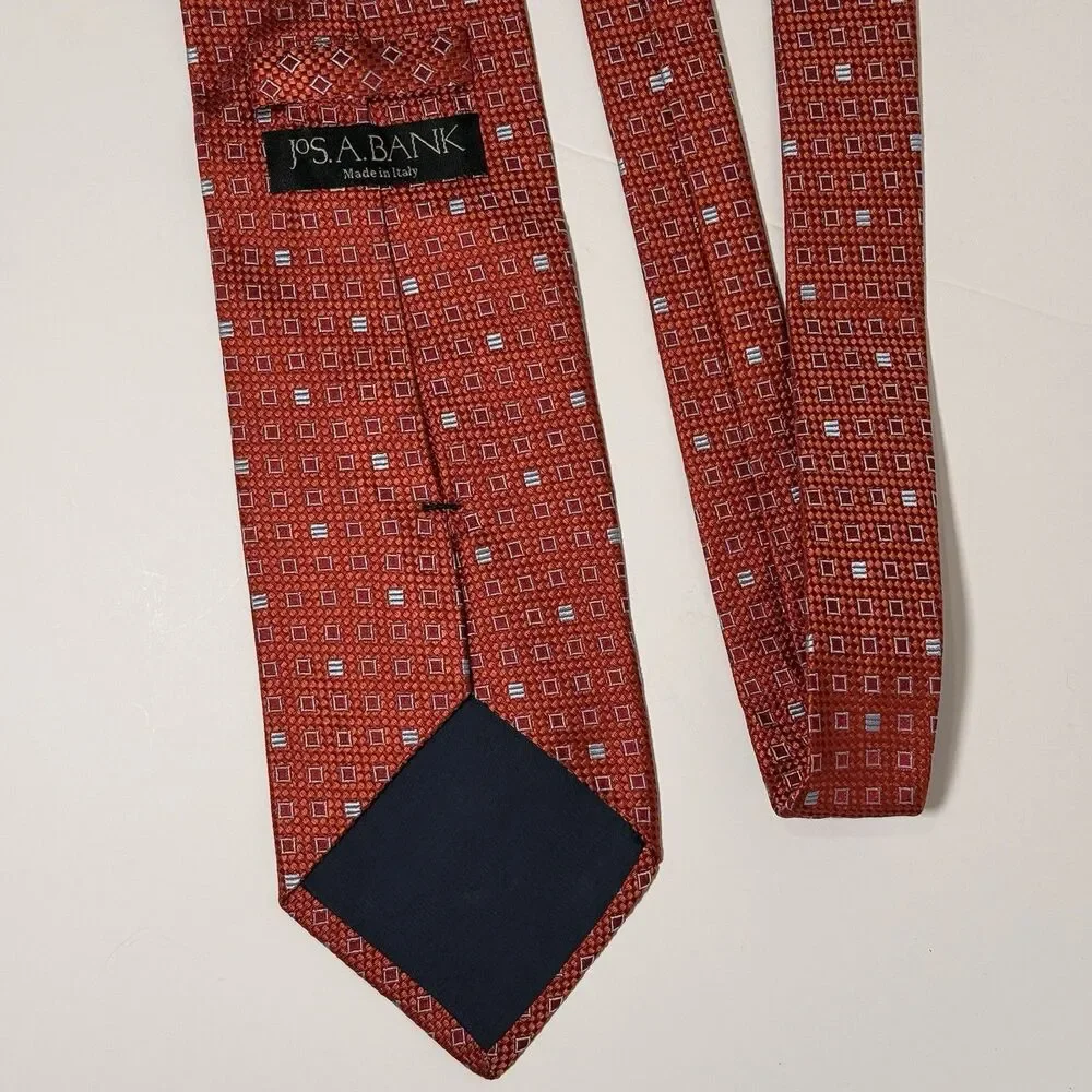 Vintage JoS. A. Bank Red 100% Silk Neck Tie Made in Italy Red